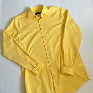 J Ferrar yellow slim fit long sleeve button down.  Men’s size Medium